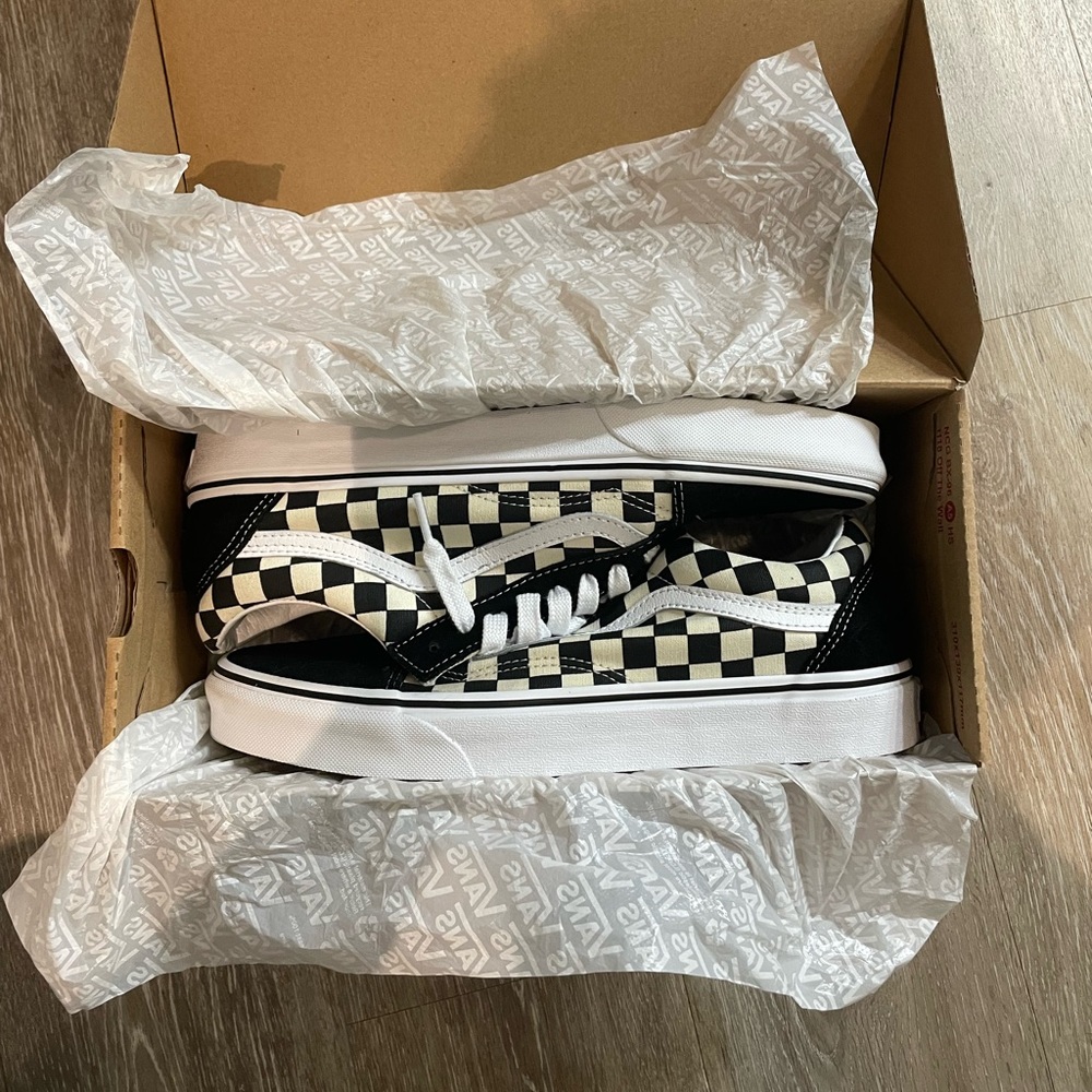 Old Skool Checkered Vans